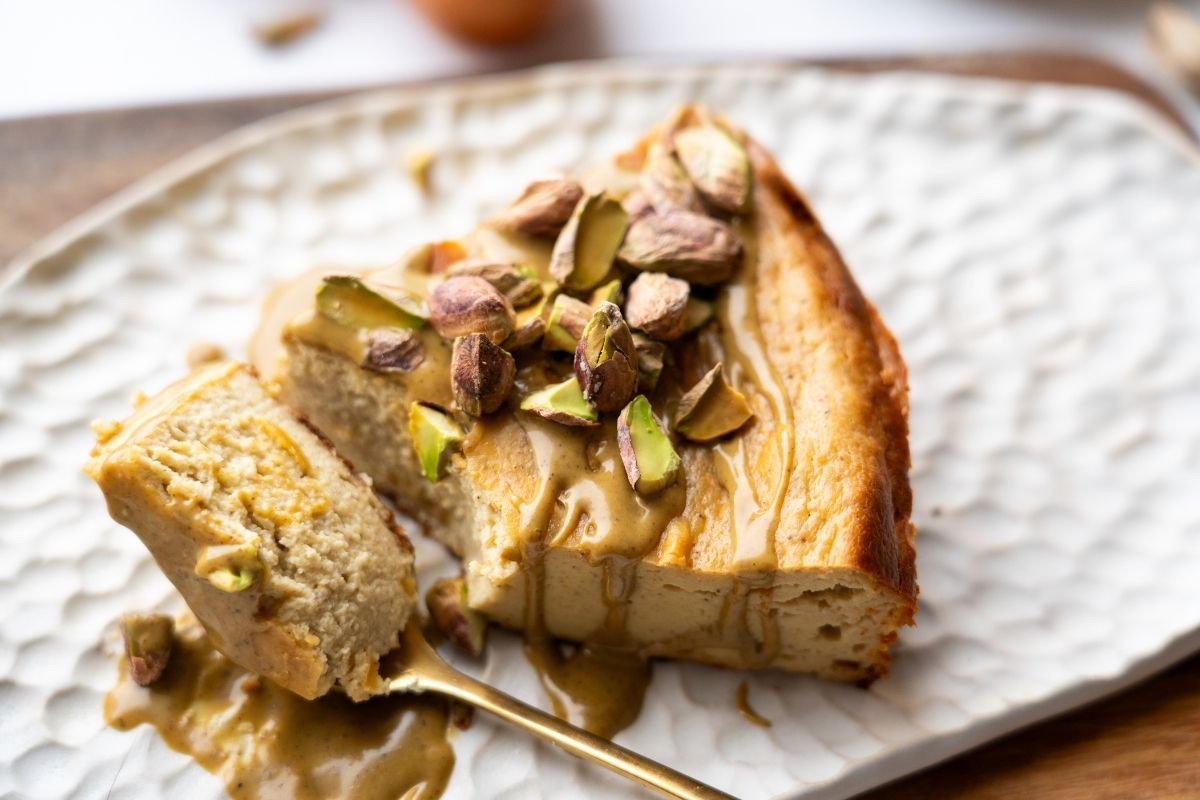 KETO Sernik Pistacjowy – Kremowy, Zielony i Niezawodny